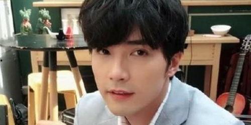 姓王的男明星网红,流量担当，魅力四射的娱乐圈新势力”