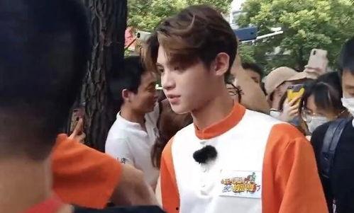 广东明星网红的哥哥,揭秘幕后英雄的星光之路