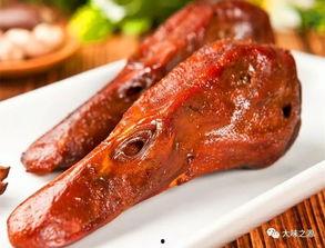 明星网红吃衢州鸭头视频,味蕾盛宴引发全网热议