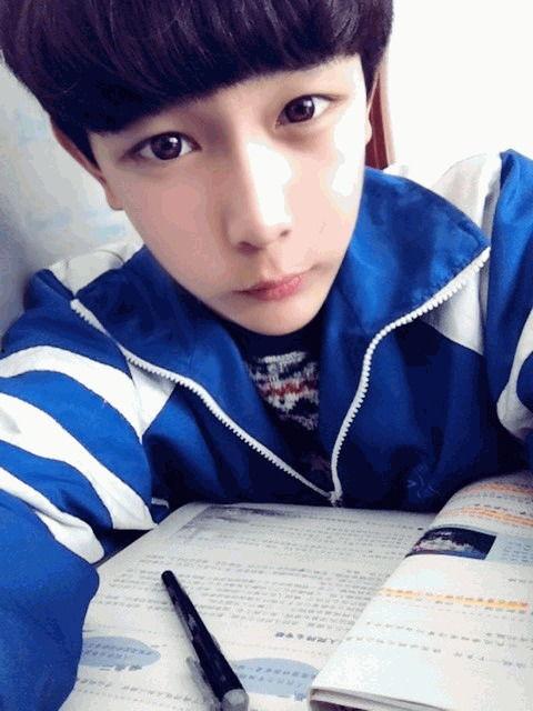明星网红套路网名男,网名男生背后的秘密