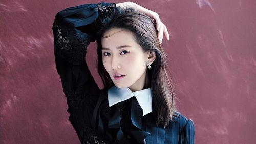 免费的明星网红壁纸图片,瞬间点亮你的手机屏幕