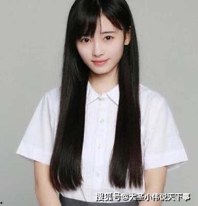 明星网红小鞠简介资料,从网红到明星，她的蜕变之路