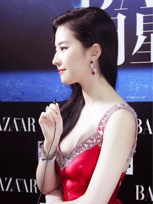 明星网红喜欢戴的耳环,明星网红热爱的时尚耳环大盘点