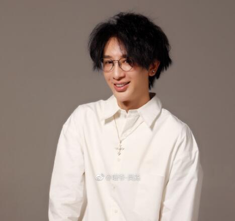 磨牙的明星网红是谁,揭秘磨牙达人背后的故事