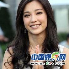 明星网红爸爸简介照片高清,网红爸爸的时尚魅力与育儿智慧