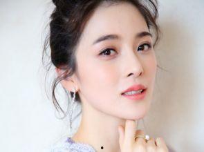 明星网红很肤浅的女生,肤浅外表下的真实内心