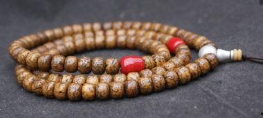 佩戴星月菩提的明星网红,明星网红引领潮流，菩提饰品成为时尚新宠